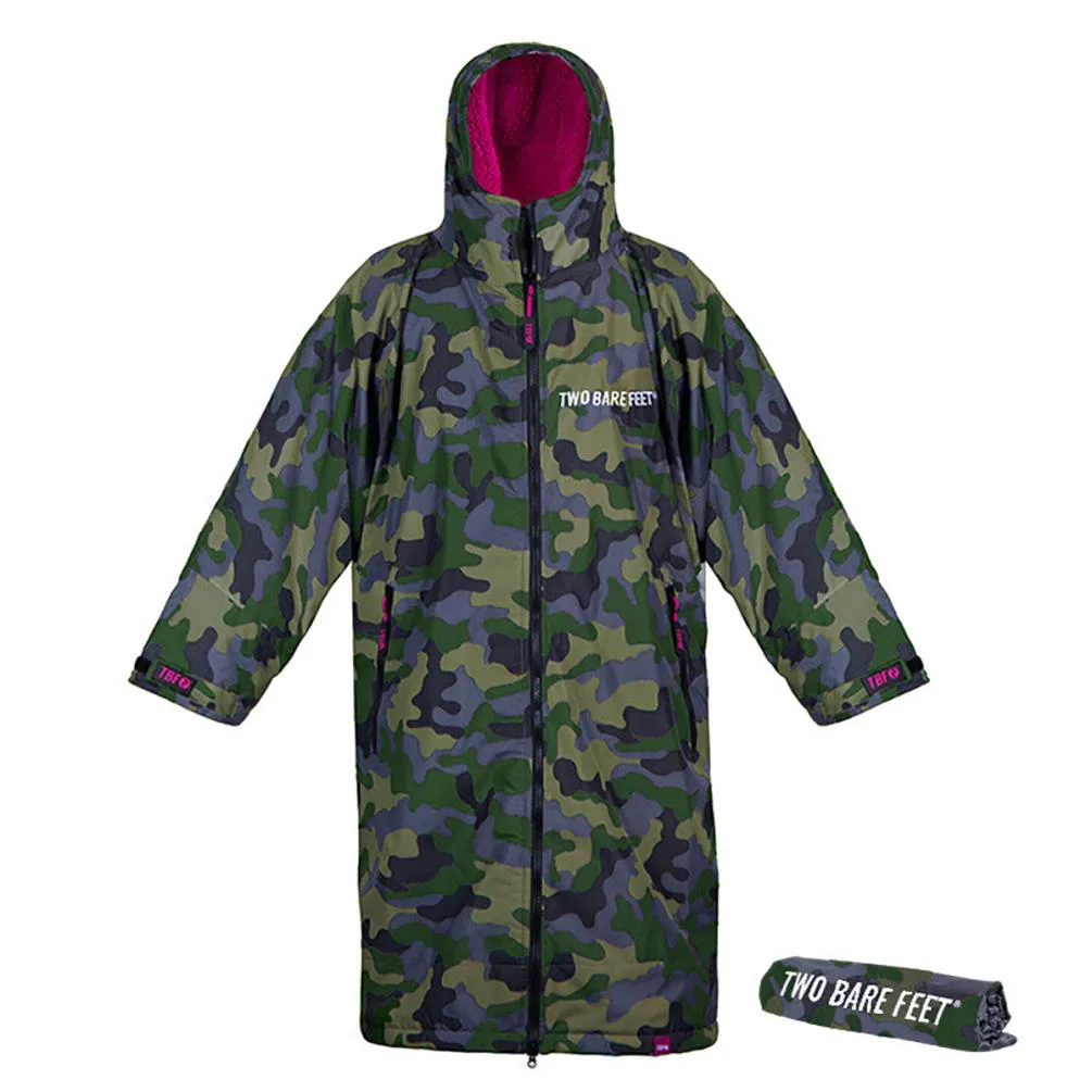 Two Bare Feet Weatherproof Changing Robe & Changing Mat - Green Camo / Raspberry