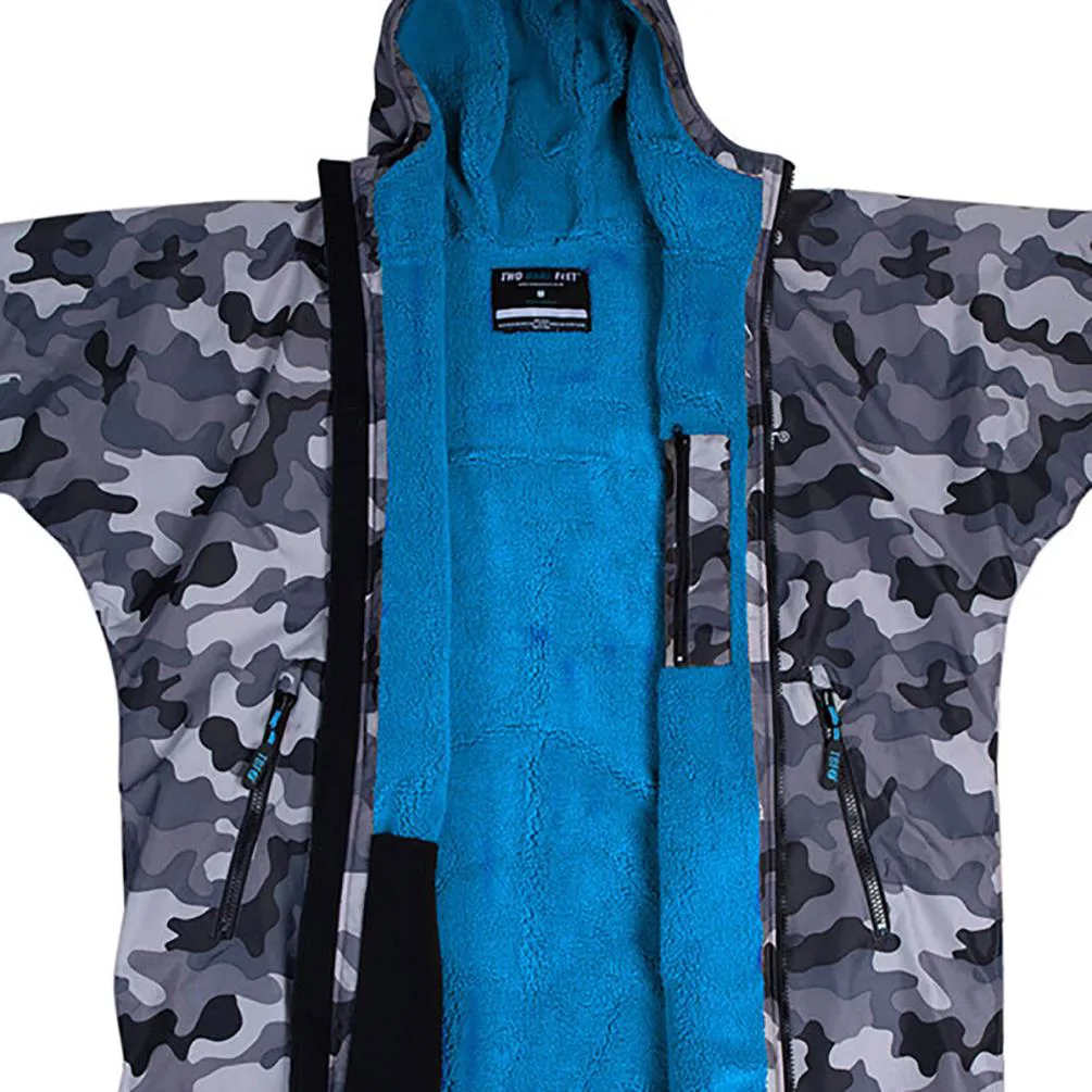 Two Bare Feet Weatherproof Changing Robe & Changing Mat - Grey Camo / Blue Extra Image 2